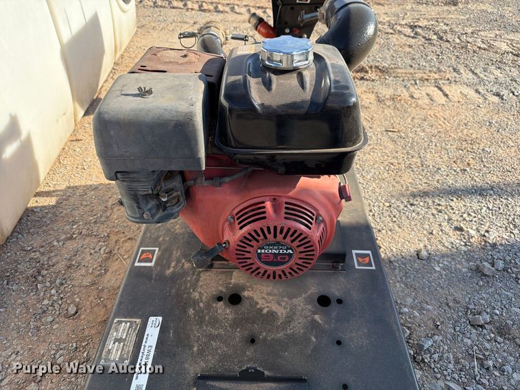 image for item EW8819 Ditch Witch MM9 mud mixing pump with poly tanks