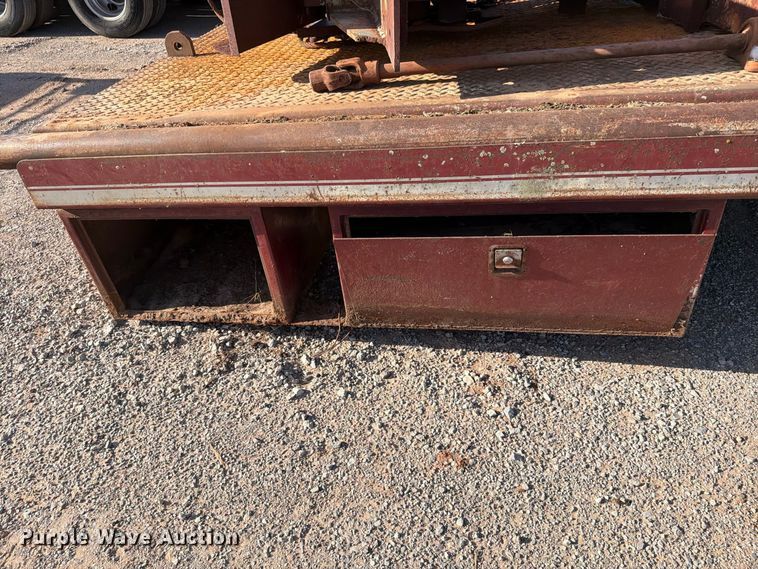 image for item EW8820 Winch truck bed