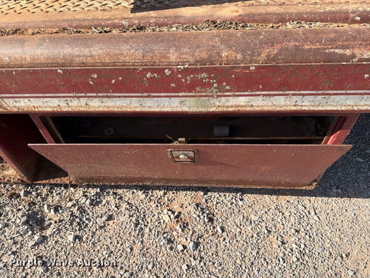 image for item EW8820 Winch truck bed
