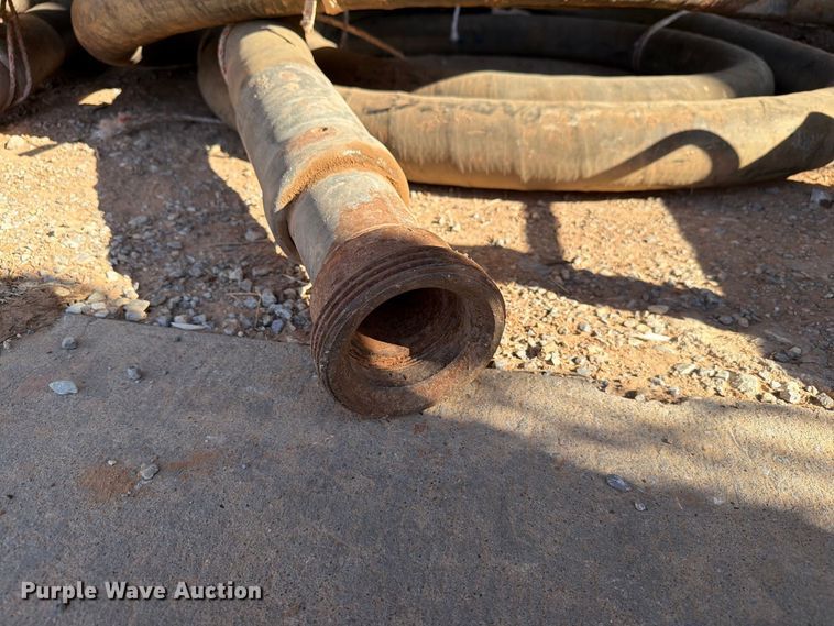 image for item EW8823 Various suction and pressure hoses