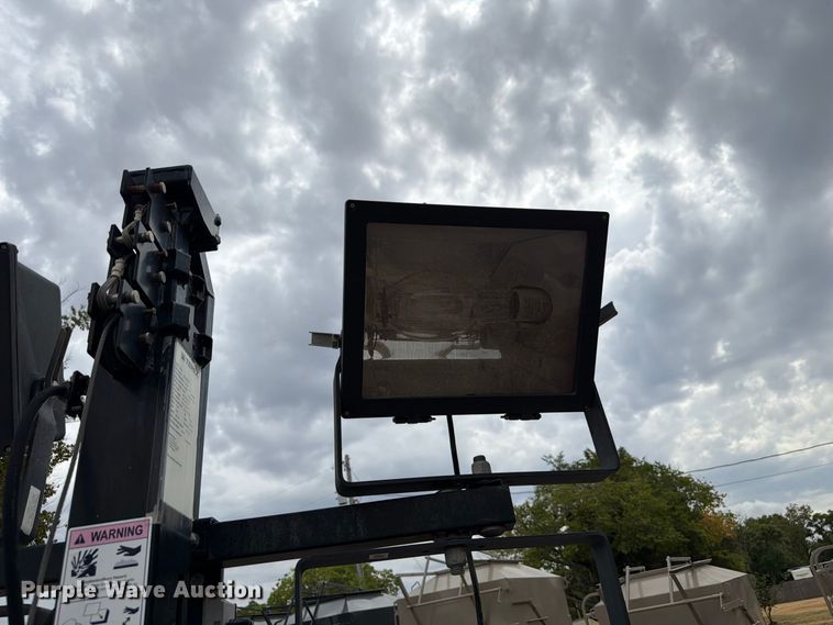 image for item EW8876 2017 TEREX RL4 light plant