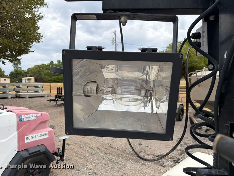 image for item EW8876 2017 TEREX RL4 light plant