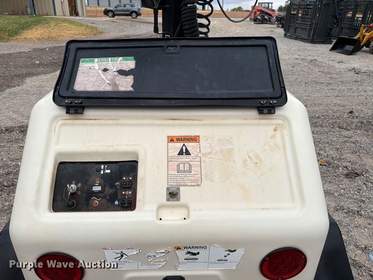 image for item EW8876 2017 TEREX RL4 light plant