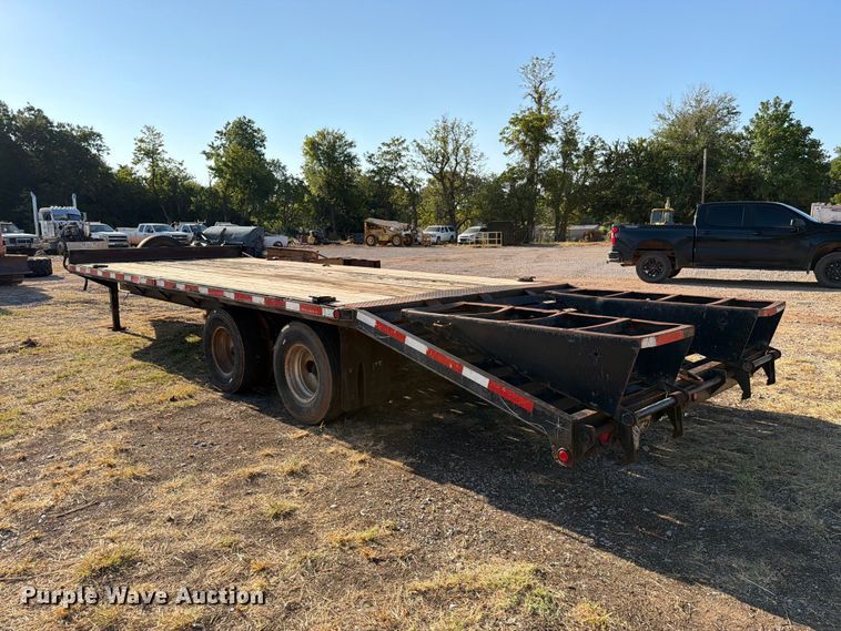 image for item EW8886 2009 Starlite equipment trailer