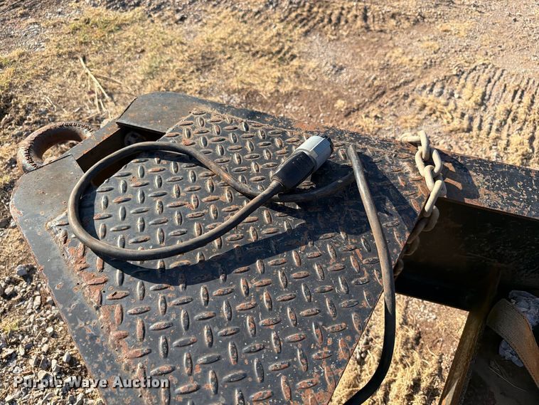 image for item EW8886 2009 Starlite equipment trailer