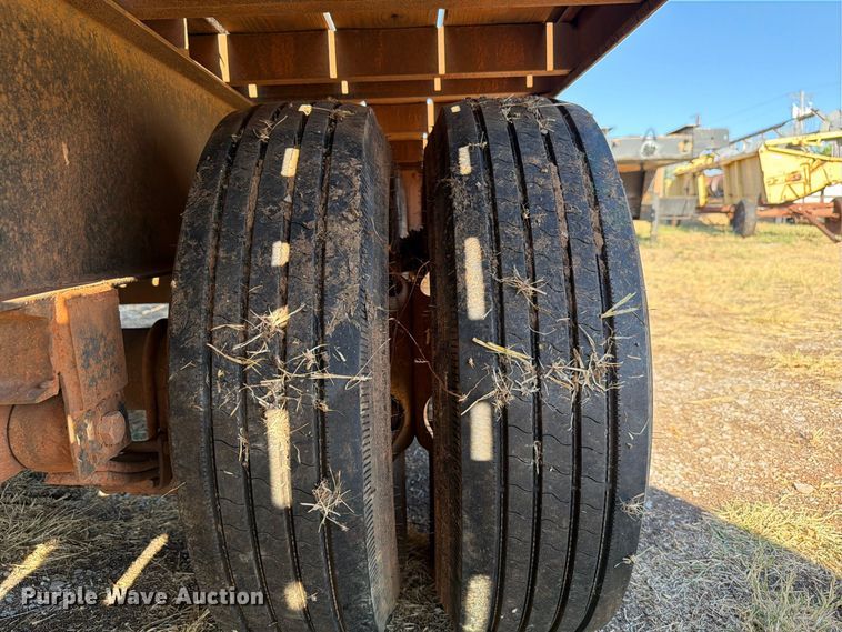 image for item EW8886 2009 Starlite equipment trailer
