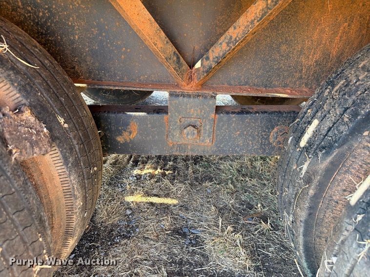 image for item EW8886 2009 Starlite equipment trailer