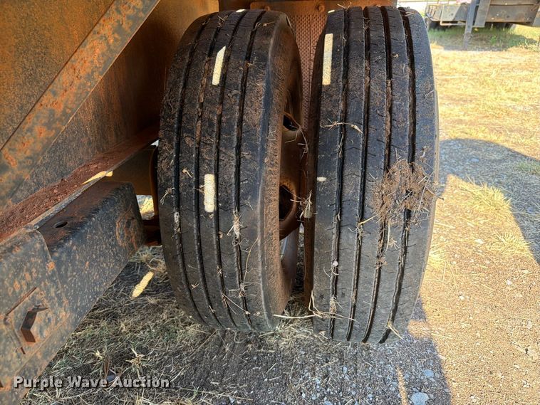 image for item EW8886 2009 Starlite equipment trailer