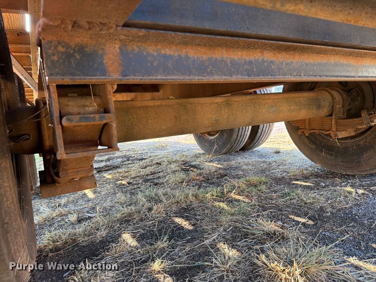 image for item EW8886 2009 Starlite equipment trailer