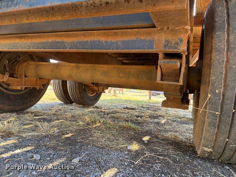 image for item EW8886 2009 Starlite equipment trailer