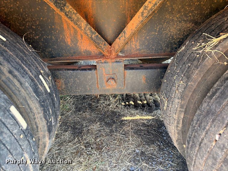 image for item EW8886 2009 Starlite equipment trailer