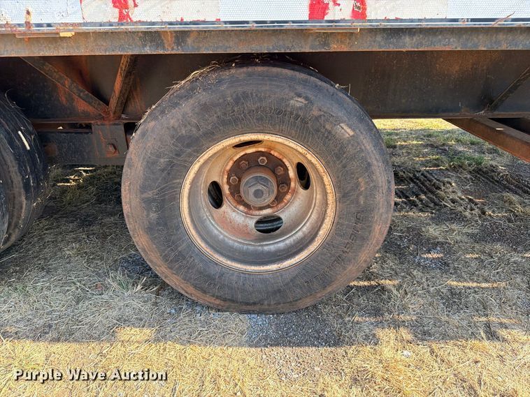 image for item EW8886 2009 Starlite equipment trailer