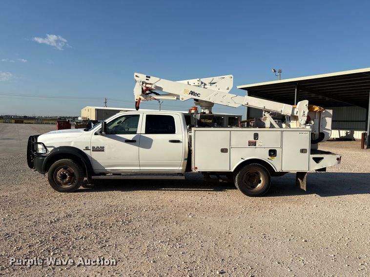 image for item EX0032 2014 RAM 5500 Crew Cab bucket truck