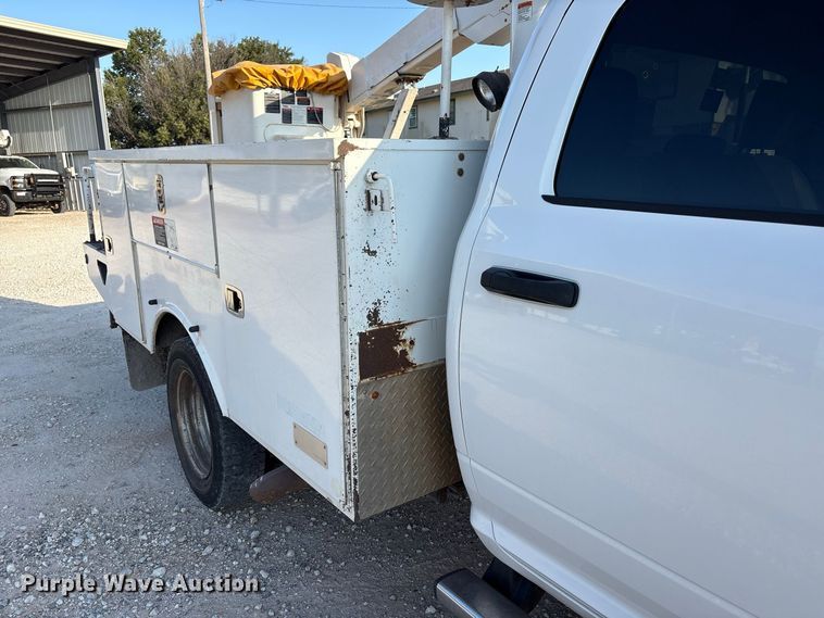 image for item EX0032 2014 RAM 5500 Crew Cab bucket truck