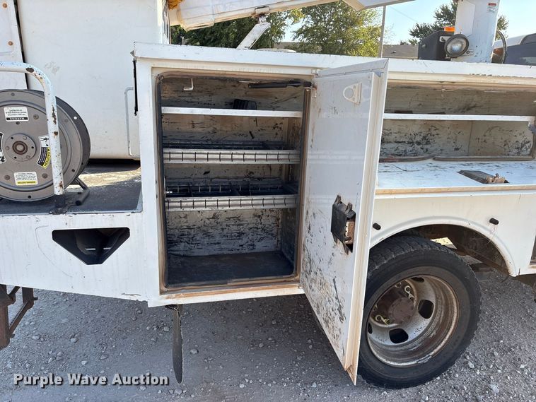 image for item EX0032 2014 RAM 5500 Crew Cab bucket truck