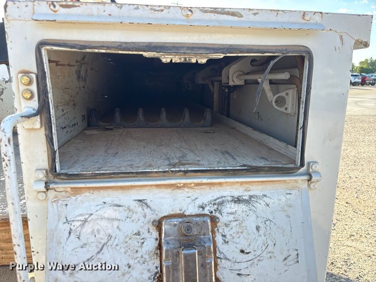 image for item EX0032 2014 RAM 5500 Crew Cab bucket truck