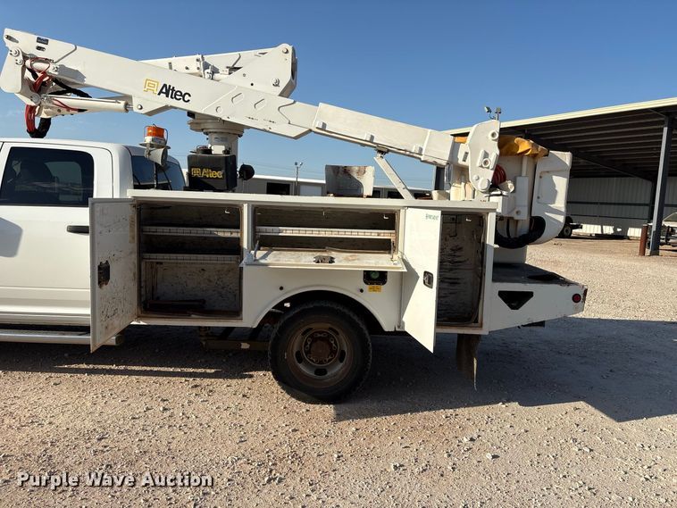 image for item EX0032 2014 RAM 5500 Crew Cab bucket truck