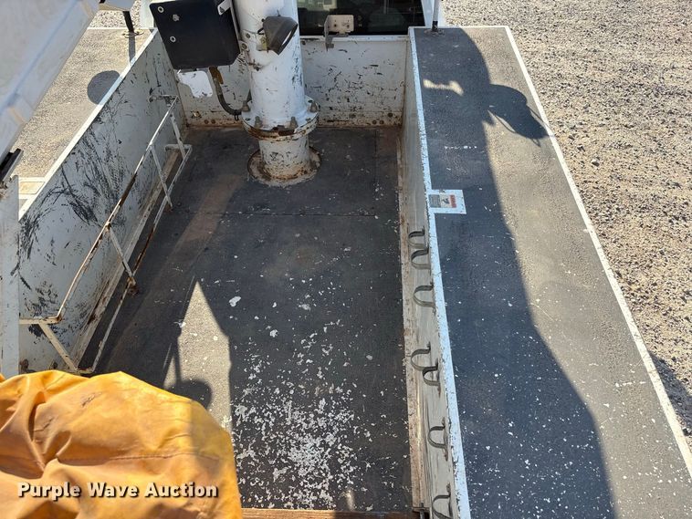 image for item EX0032 2014 RAM 5500 Crew Cab bucket truck