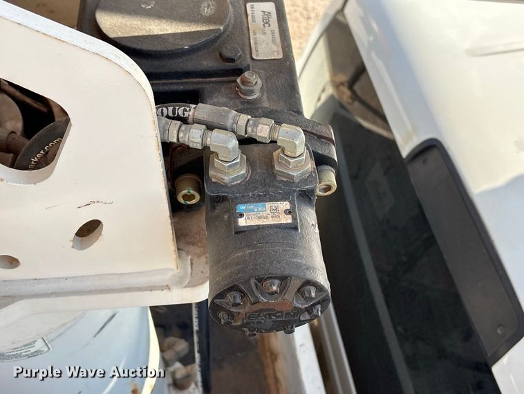 image for item EX0032 2014 RAM 5500 Crew Cab bucket truck