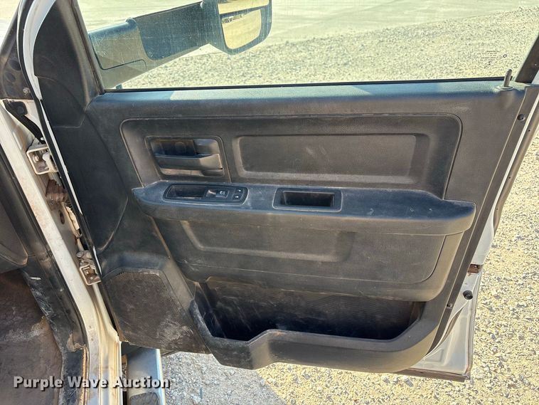 image for item EX0032 2014 RAM 5500 Crew Cab bucket truck