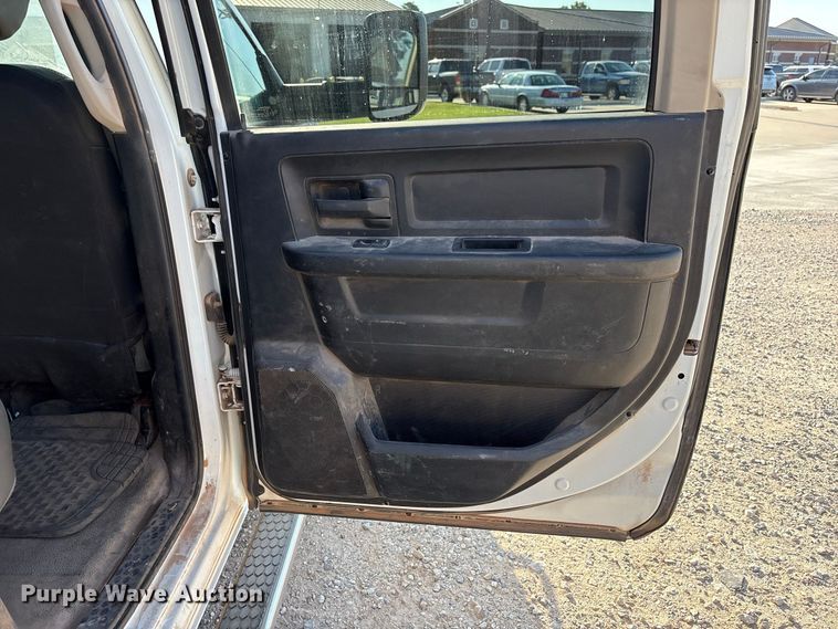 image for item EX0032 2014 RAM 5500 Crew Cab bucket truck