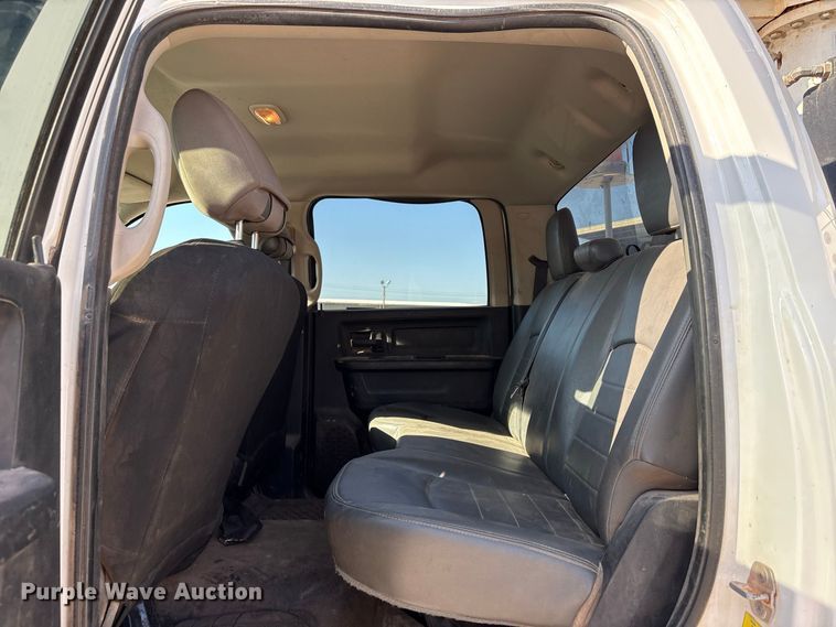 image for item EX0032 2014 RAM 5500 Crew Cab bucket truck
