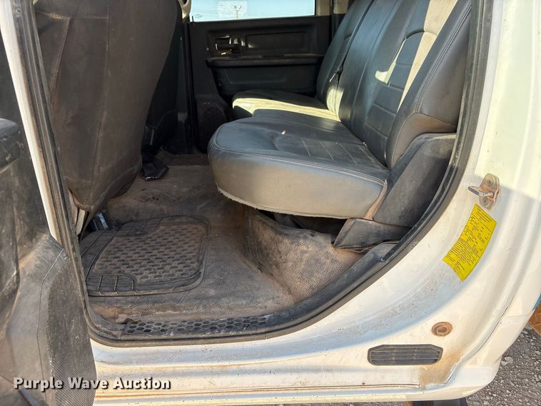 image for item EX0032 2014 RAM 5500 Crew Cab bucket truck