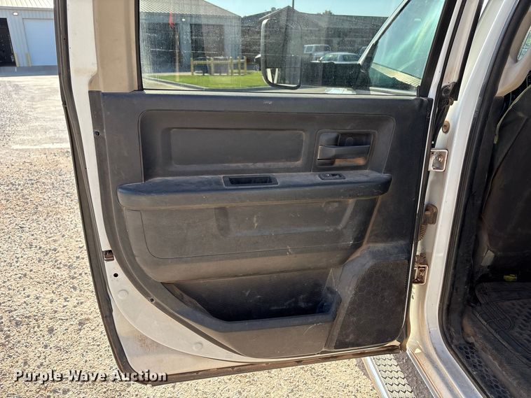 image for item EX0032 2014 RAM 5500 Crew Cab bucket truck