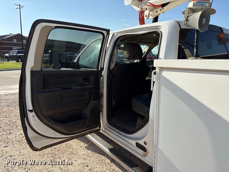 image for item EX0032 2014 RAM 5500 Crew Cab bucket truck
