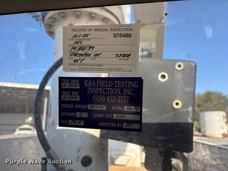 image for item EX0032 2014 RAM 5500 Crew Cab bucket truck