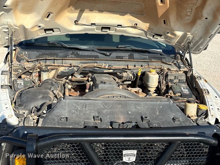 image for item EX0032 2014 RAM 5500 Crew Cab bucket truck