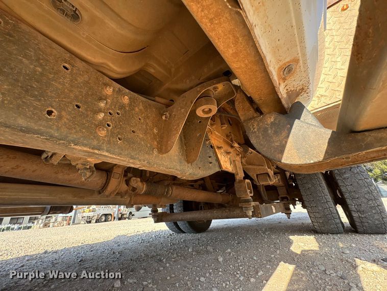 image for item EX0032 2014 RAM 5500 Crew Cab bucket truck