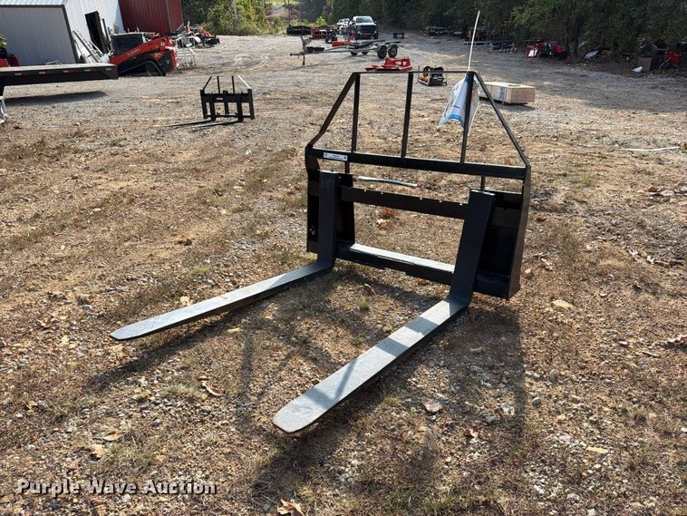 AGT SAII100 skid steer forks