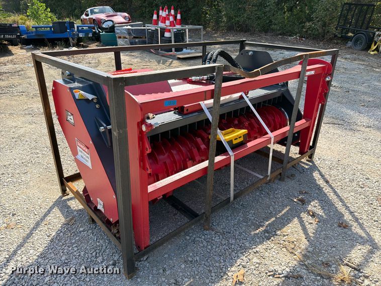 Handy HBDM72 skid steer mulcher
