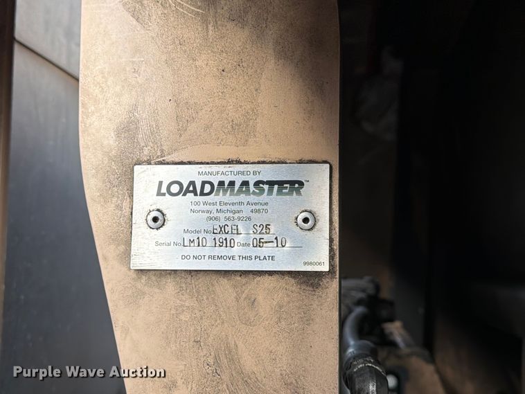 image for item EX4028 2010 Crane Carrier Low Entry refuse truck