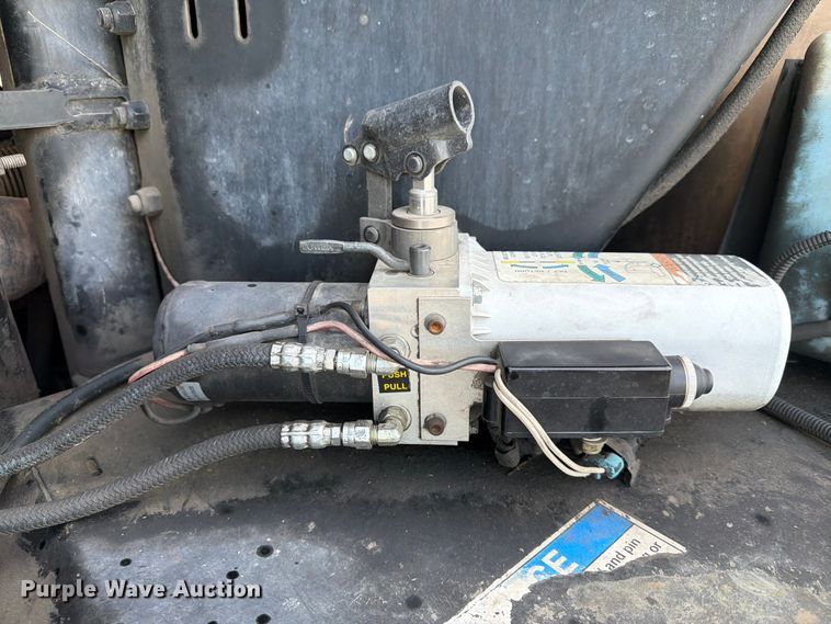 image for item EX4028 2010 Crane Carrier Low Entry refuse truck