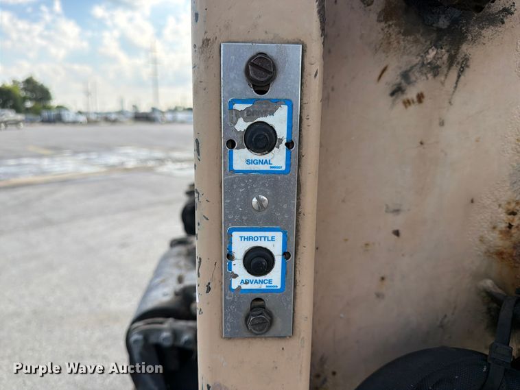 image for item EX4028 2010 Crane Carrier Low Entry refuse truck