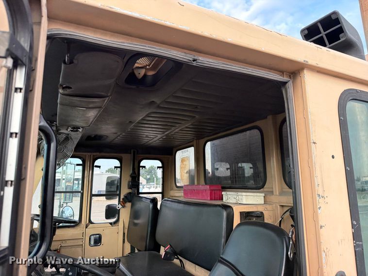 image for item EX4028 2010 Crane Carrier Low Entry refuse truck