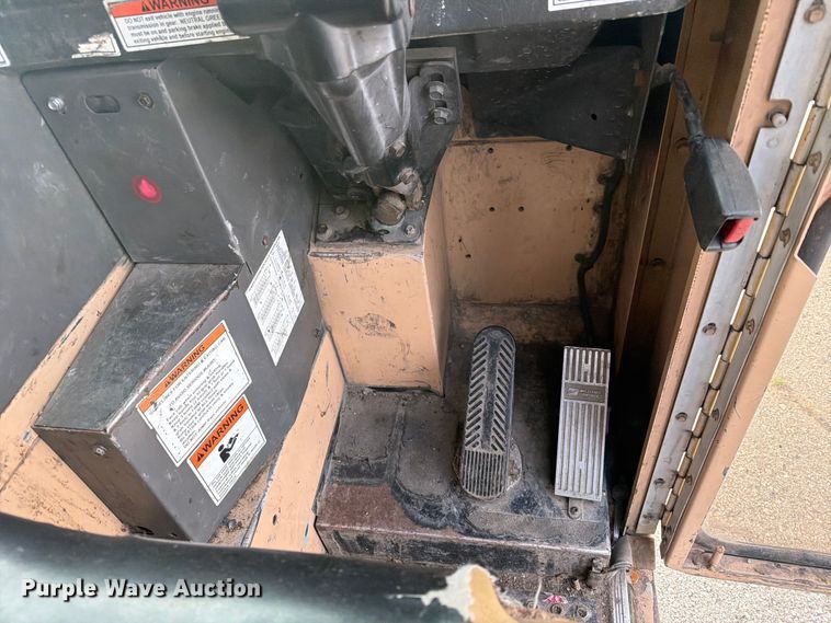 image for item EX4028 2010 Crane Carrier Low Entry refuse truck