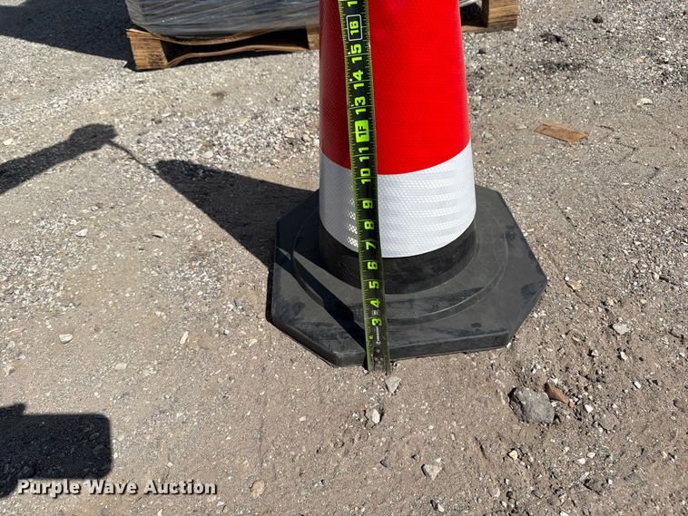 image for item EX4196 Approximately 250 cones