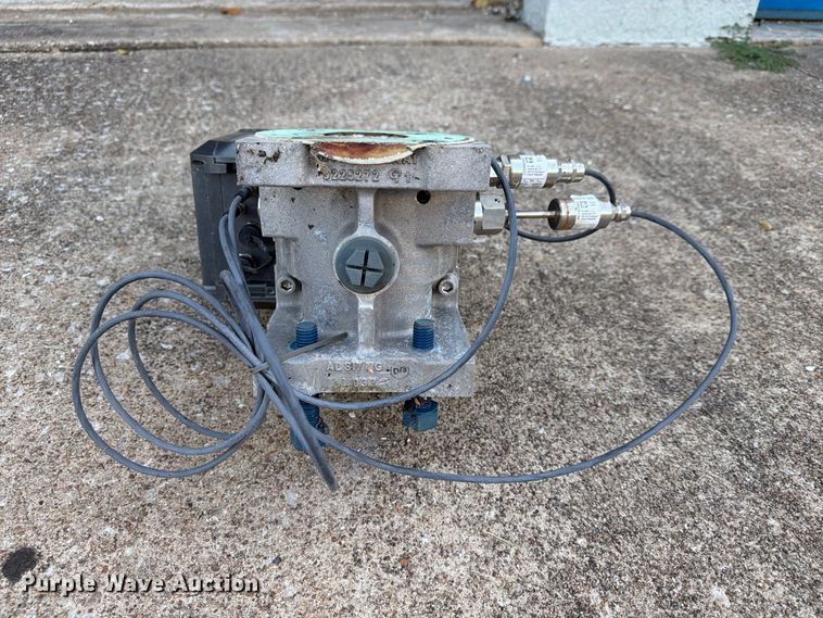 image for item EX4284 2021 Sick FLOWSIC500 ultrasonic gas flow meter