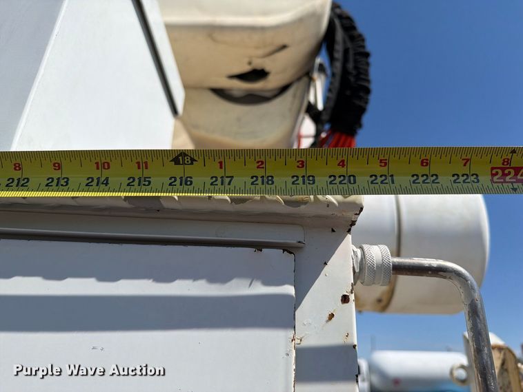 image for item FB5075 2013 Freightliner Business Class M2 bucket truck