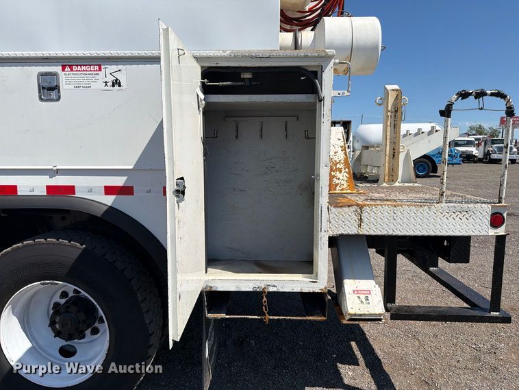 image for item FB5075 2013 Freightliner Business Class M2 bucket truck