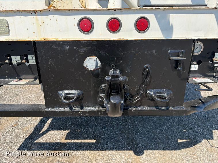 image for item FB5075 2013 Freightliner Business Class M2 bucket truck