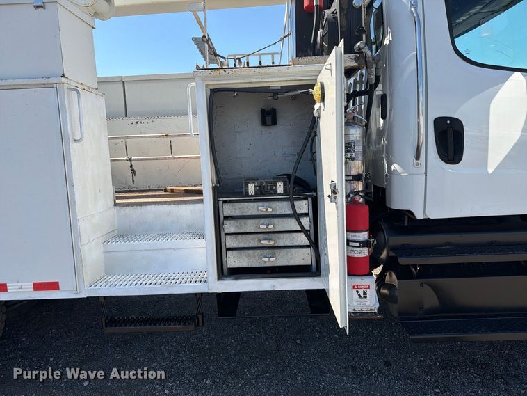 image for item FB5075 2013 Freightliner Business Class M2 bucket truck