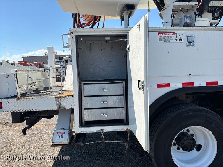 image for item FB5075 2013 Freightliner Business Class M2 bucket truck