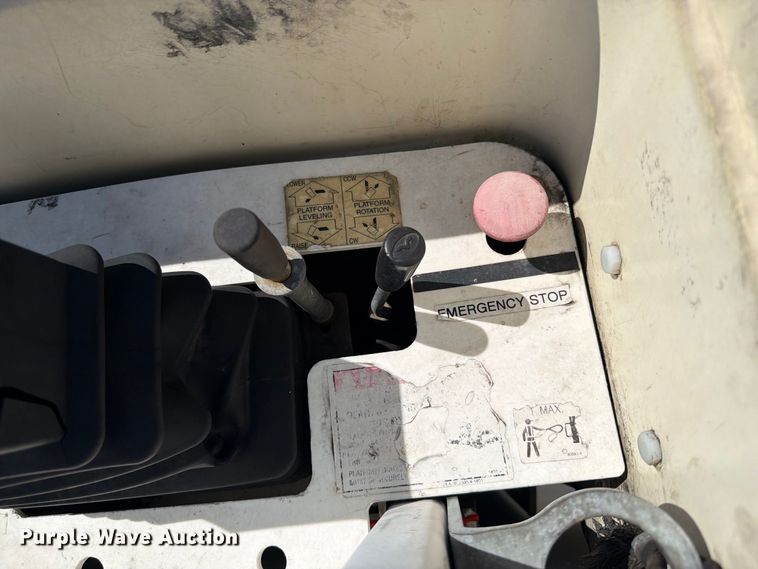 image for item FB5075 2013 Freightliner Business Class M2 bucket truck
