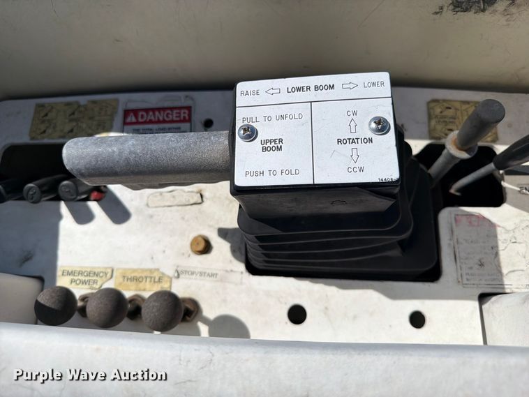 image for item FB5075 2013 Freightliner Business Class M2 bucket truck