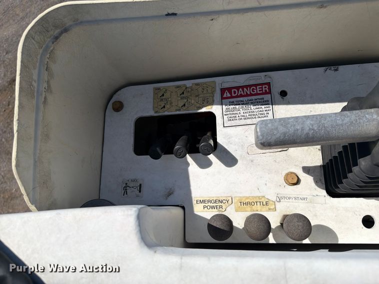 image for item FB5075 2013 Freightliner Business Class M2 bucket truck