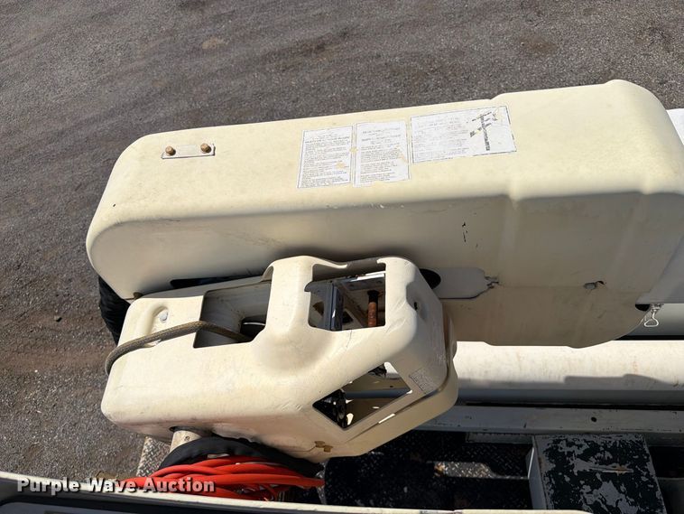 image for item FB5075 2013 Freightliner Business Class M2 bucket truck
